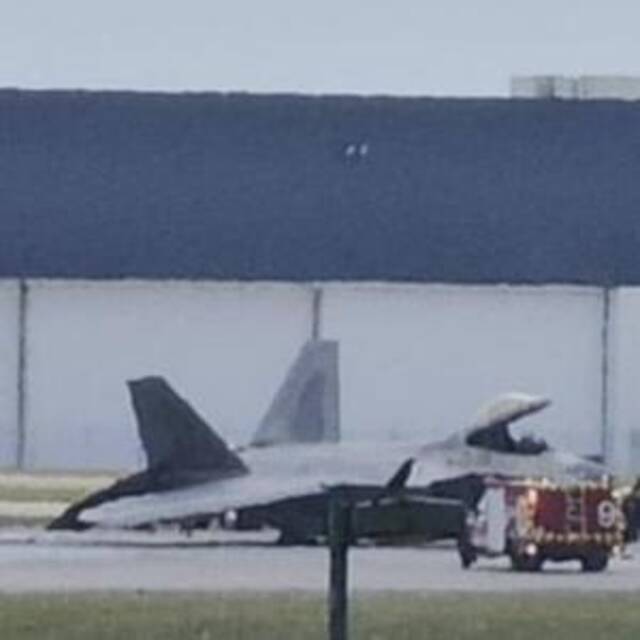 美国F-22战机再出意外